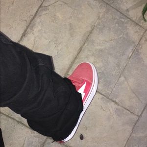 Meet your Posher, Ugh